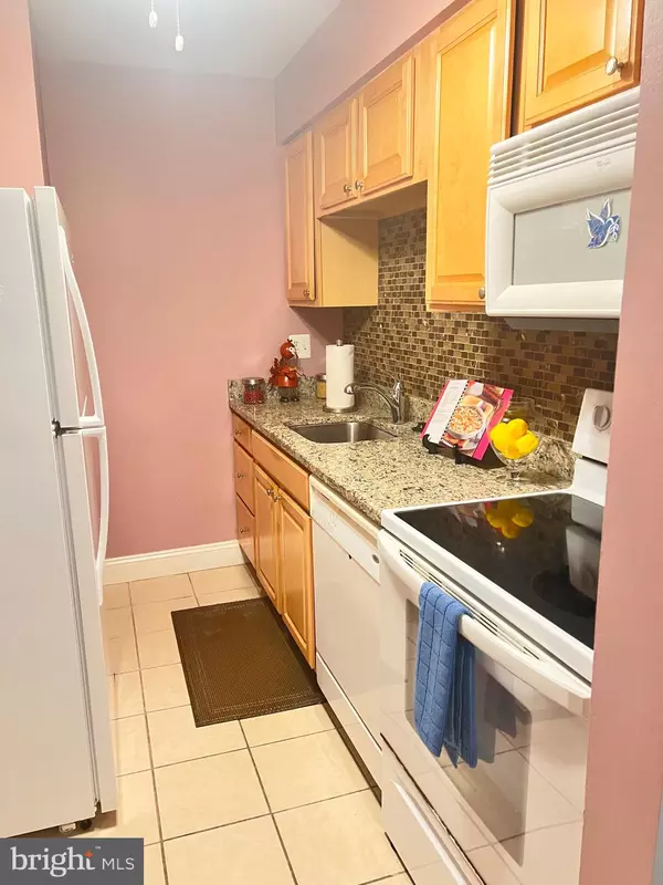 Springfield, VA 22152,5909-D PRINCE JAMES DR #D