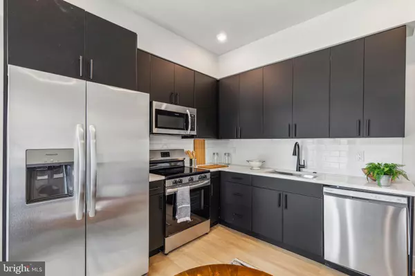 Philadelphia, PA 19128,6910 RIDGE AVE #305