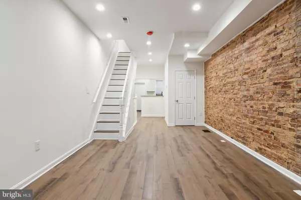 Baltimore, MD 21205,912 N MILTON AVE