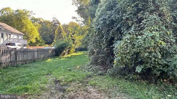 Riverdale, MD 20737,5004 INGRAHAM ST