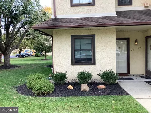 125 ALLENS LN, Mullica Hill, NJ 08062