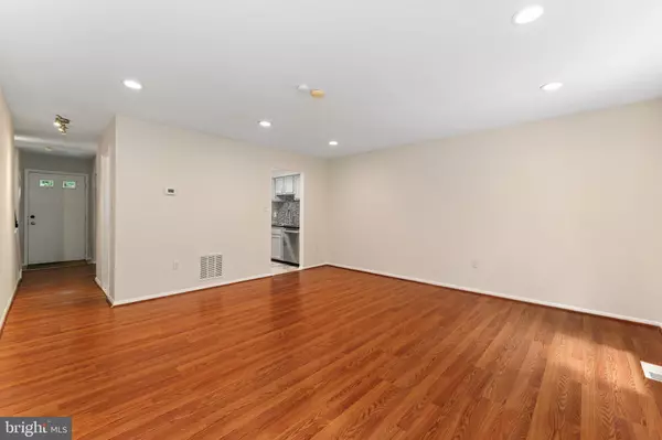 Springfield, VA 22152,6427 OLD SCOTTS CT