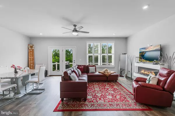 Herndon, VA 20171,2603 LOGANBERRY DR