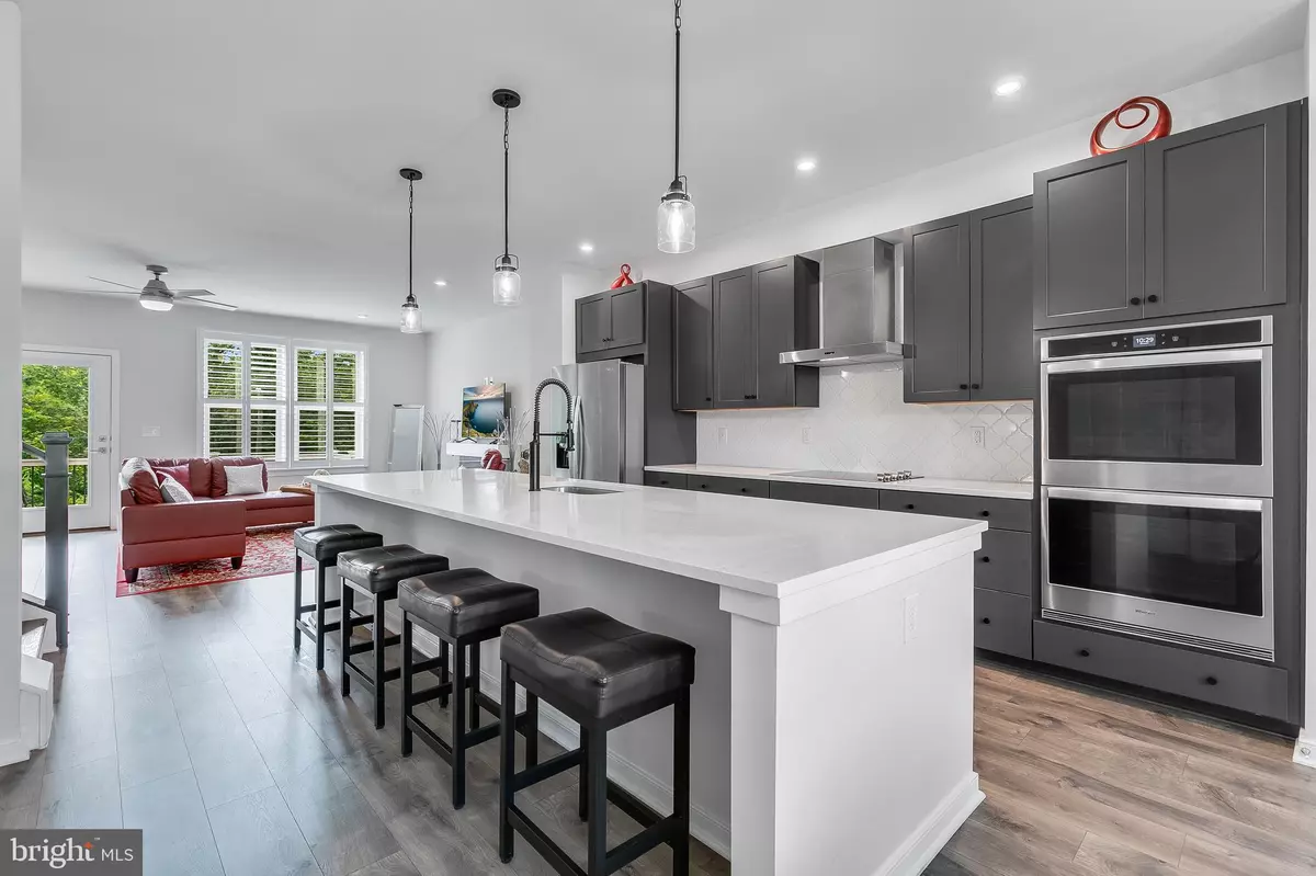 Herndon, VA 20171,2603 LOGANBERRY DR