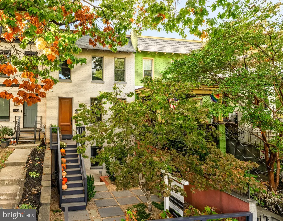 Washington, DC 20003,951 14TH ST SE