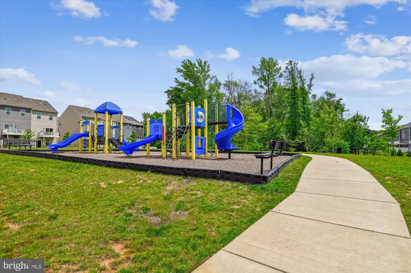 Odenton, MD 21113,2047 HINSHAW DR