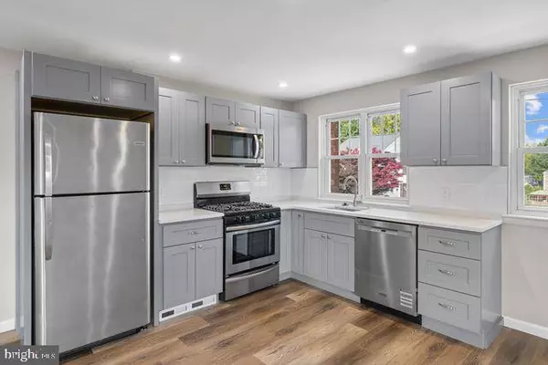 Philadelphia, PA 19128,5477 HOUGHTON PL #2