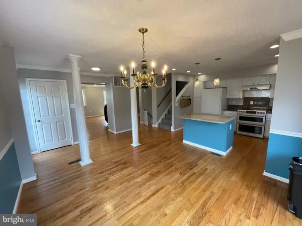 Alexandria, VA 22315,5327 LAKE COVE CT