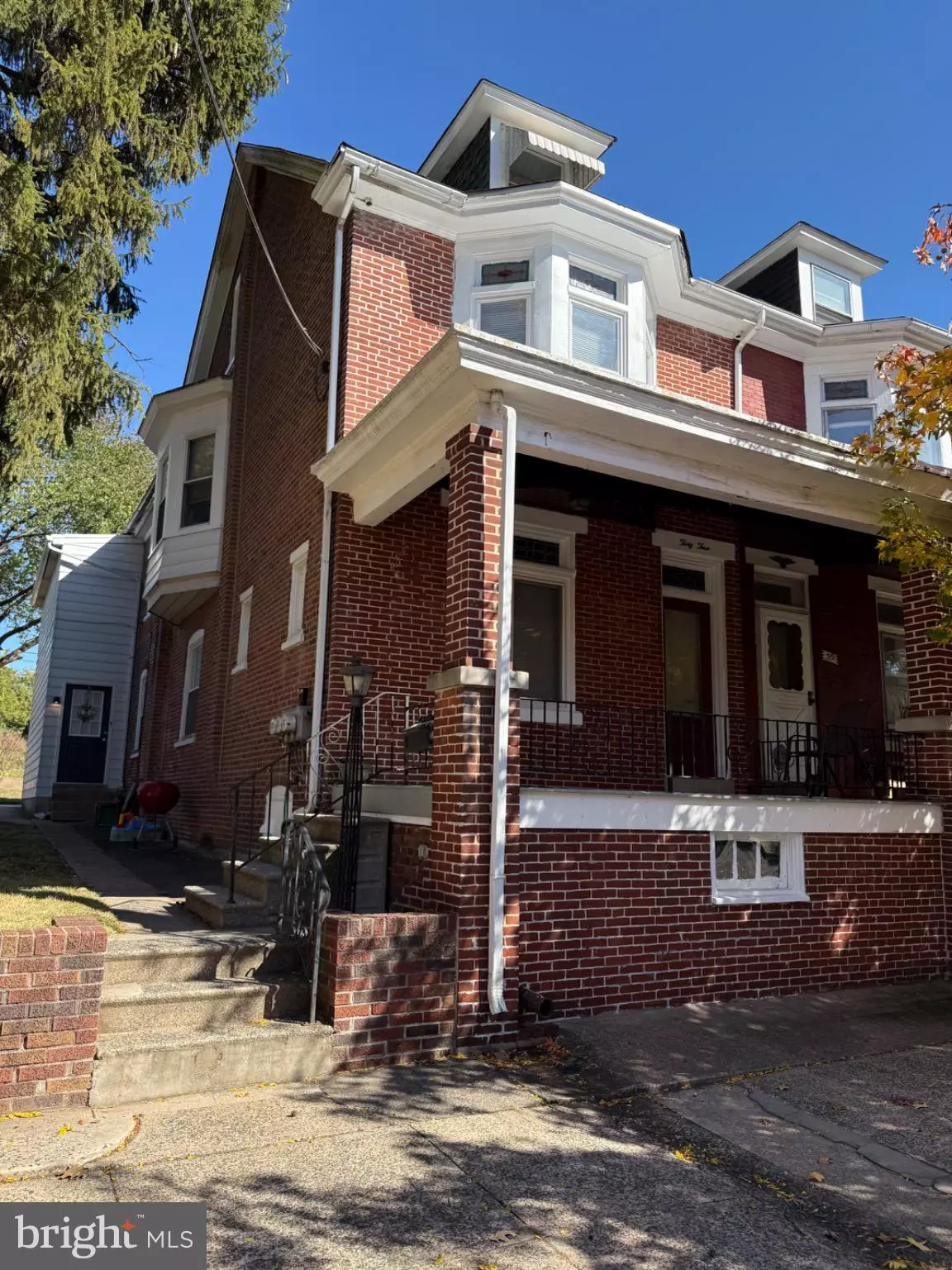 Pottstown, PA 19464,33 E 4TH ST