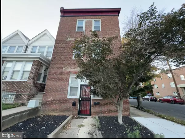 6236 HASBROOK AVE #3RD FLOOR, Philadelphia, PA 19111