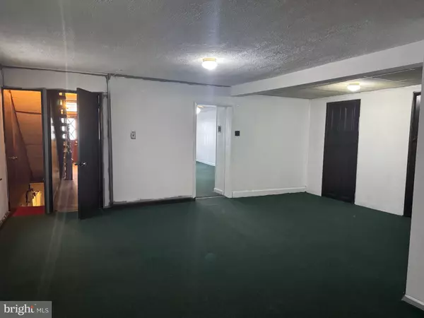 Saint Clair, PA 17970,48 N 2ND ST