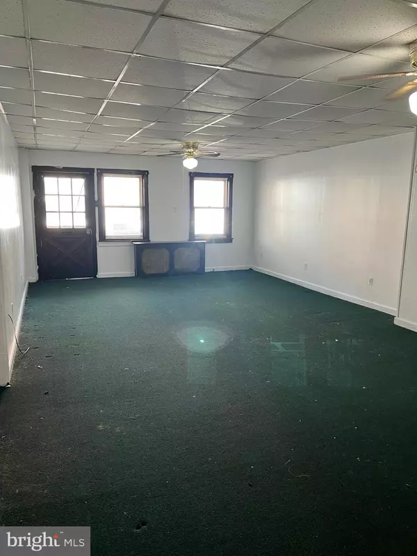 Saint Clair, PA 17970,48 N 2ND ST