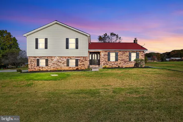 3900 BLUE HILL RD, Hanover, PA 17331