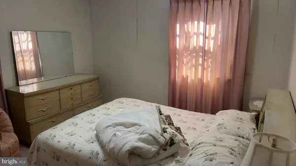 Bensalem, PA 19020,3523 DELANCY DR