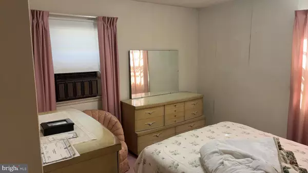 Bensalem, PA 19020,3523 DELANCY DR