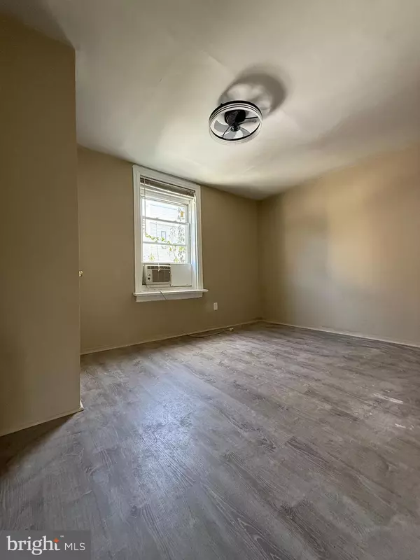 Philadelphia, PA 19122,1811 N REESE ST