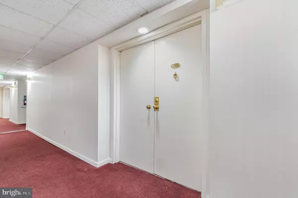 Baltimore, MD 21210,1040 DEER RIDGE DR #304