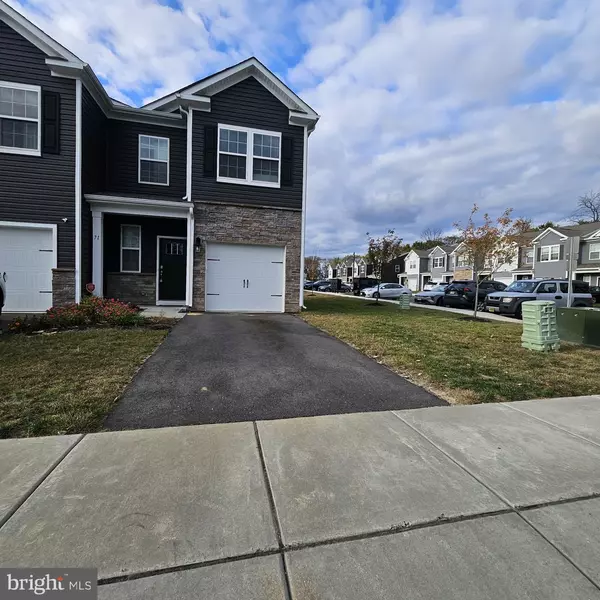 Burlington, NJ 08016,71 PEREGRINE WAY