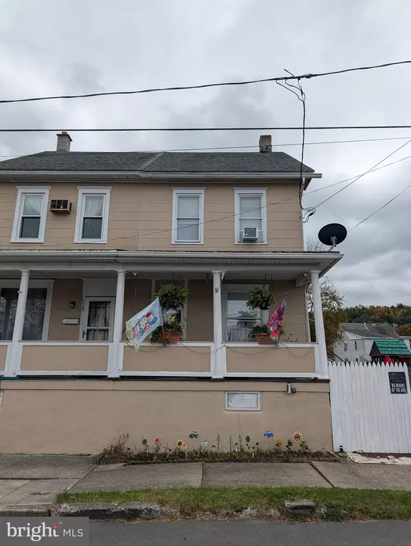 118 W HIGH ST, Coaldale, PA 18218