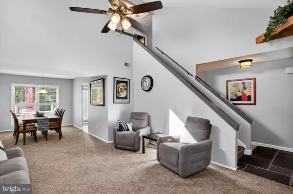 Horsham, PA 19044,8 BARREL STAVE CIR