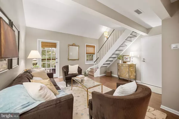 Alexandria, VA 22314,1403 E ABINGDON DR #6