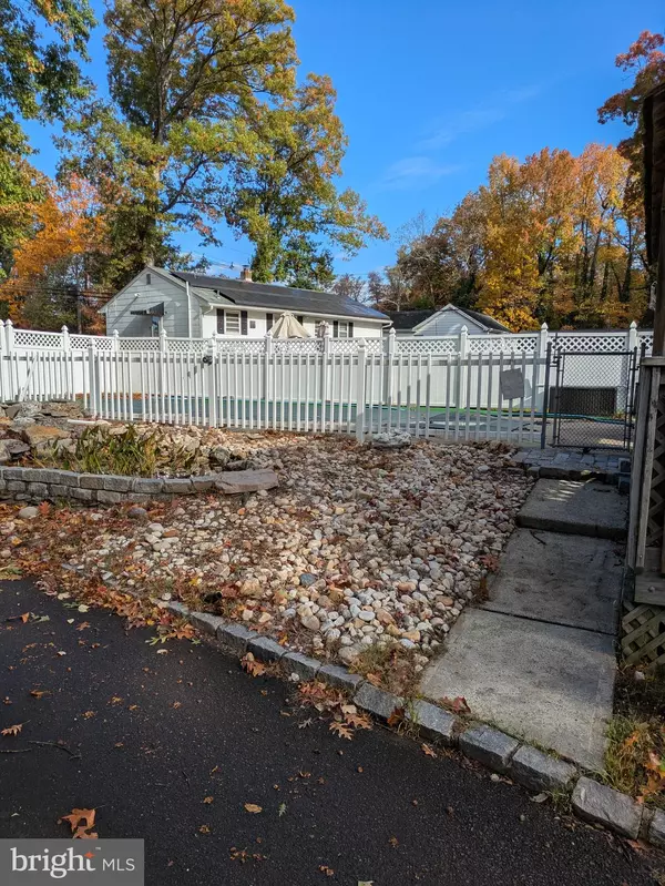 Ewing, NJ 08638,513 EGGERTS CROSSING RD