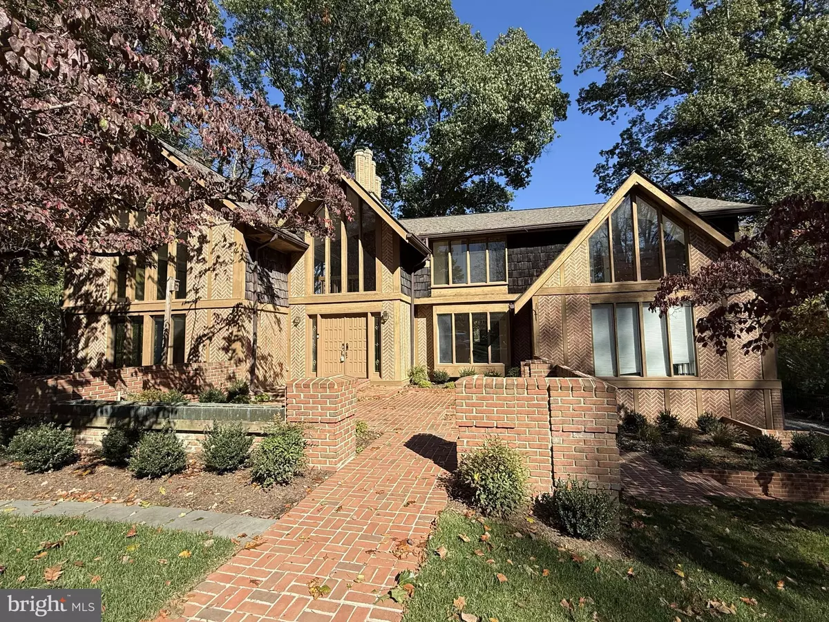 Mclean, VA 22101,1416 LADY BIRD DR