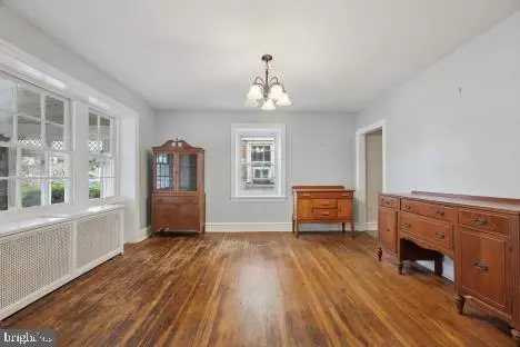 Upper Darby, PA 19082,7011 HAZEL AVE