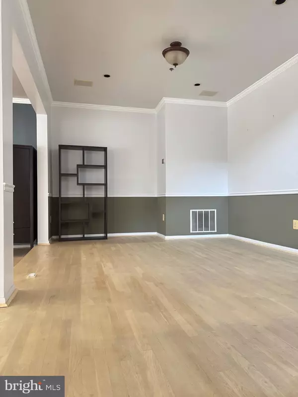 Silver Spring, MD 20910,1713 LEIGHTON WOOD LN