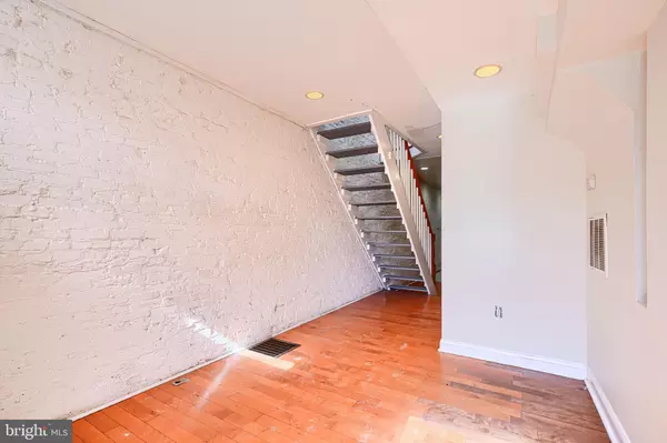 Baltimore, MD 21230,864 CARROLL ST