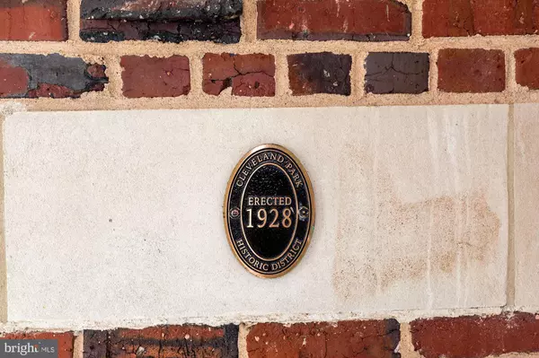 Washington, DC 20008,3601 CONNECTICUT AVE NW #202