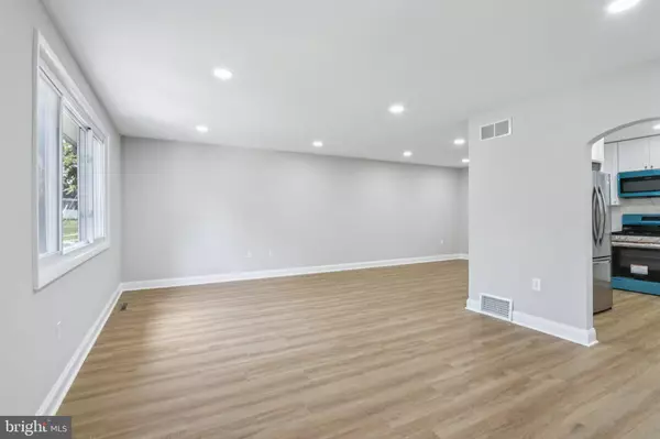 New Castle, DE 19720,1 RUSSELL RD