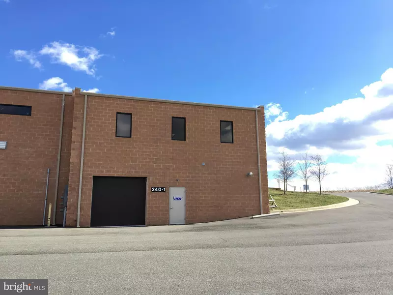 240 AIRPORT RD #1, Winchester, VA 22602