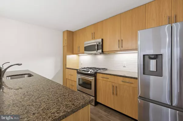 Philadelphia, PA 19102,1425 LOCUST ST #3A