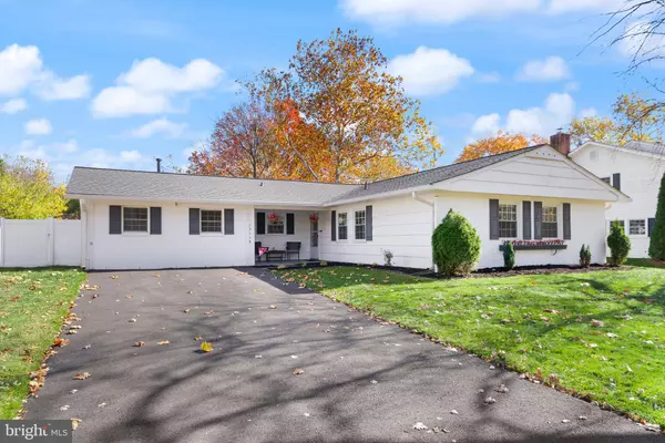 13116 PENNDALE LN, Fairfax, VA 22033