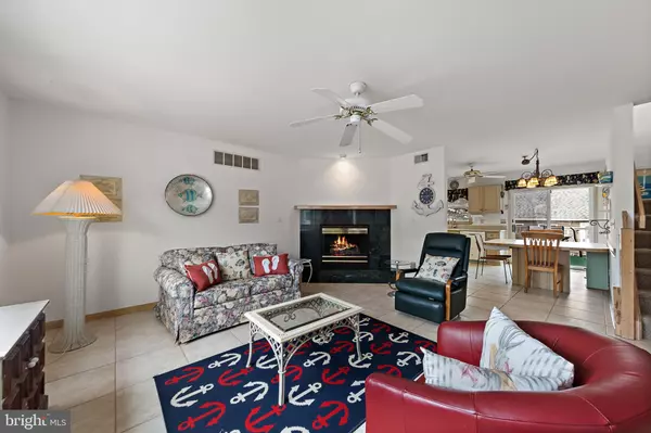 Long Beach Township, NJ 08008,10 MERMAID LN