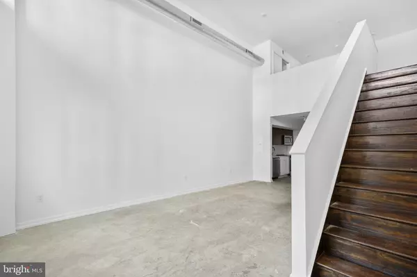 Philadelphia, PA 19123,455-459 N 5TH ST #8