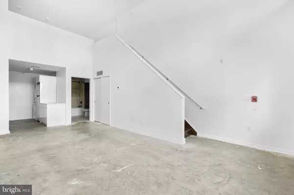 Philadelphia, PA 19123,455-459 N 5TH ST #8