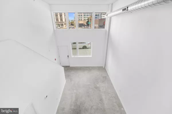 Philadelphia, PA 19123,455-459 N 5TH ST #8