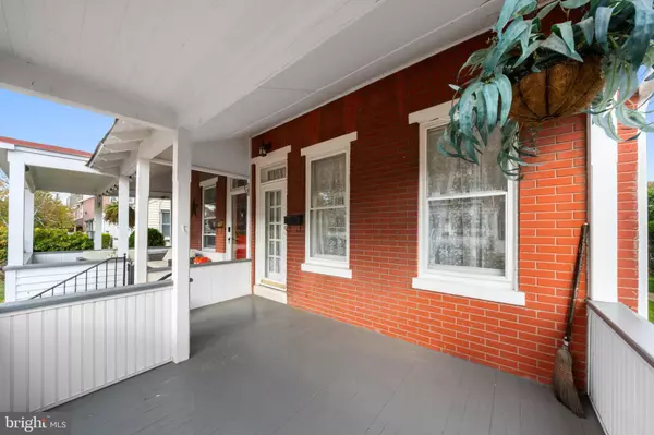 West Chester, PA 19382,737 S MATLACK ST