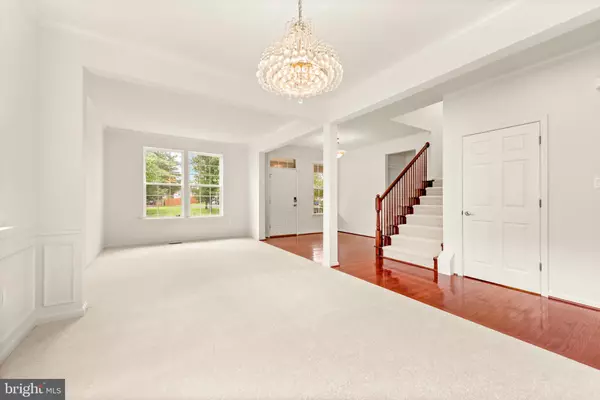 Manassas, VA 20110,9939 LAKE JACKSON DR