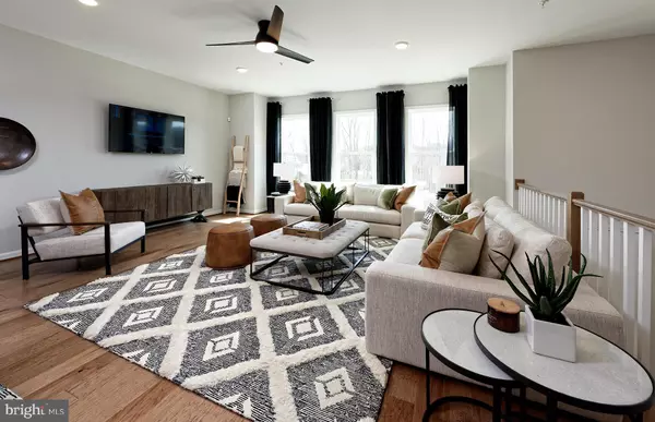 Laurel, MD 20724,1122 CRESTED WOOD DR