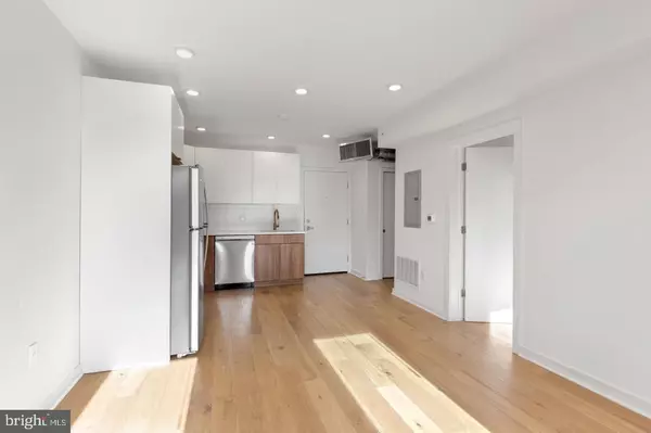 Philadelphia, PA 19125,1416 FRANKFORD AVE #404