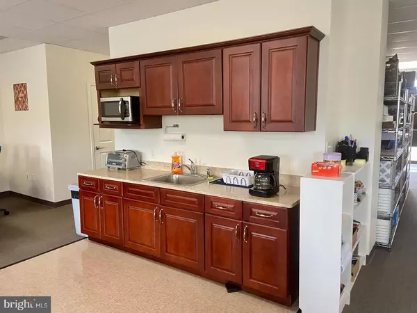 Winchester, VA 22602,240 AIRPORT RD #2