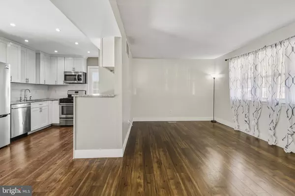 Williamstown, NJ 08094,1054 BRADFORD DR