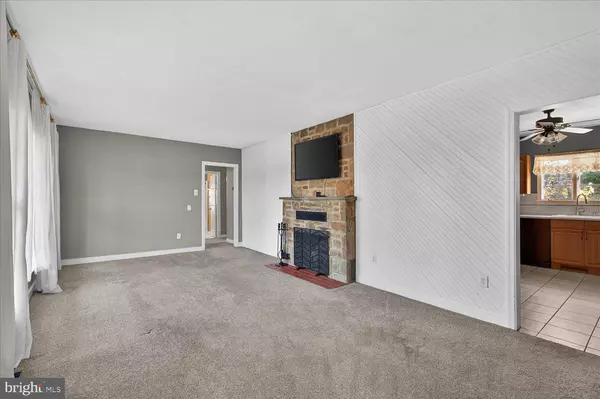 Lancaster, PA 17602,131 FRANCES AVE