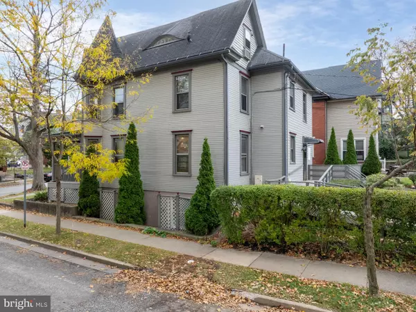 State College, PA 16801,300 S BURROWES ST