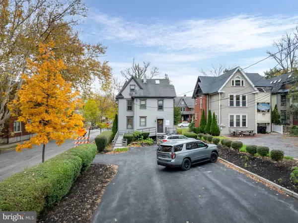 State College, PA 16801,300 S BURROWES ST