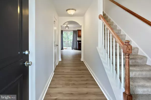 York, PA 17402,4230 PEACH ORCHARD HOLW