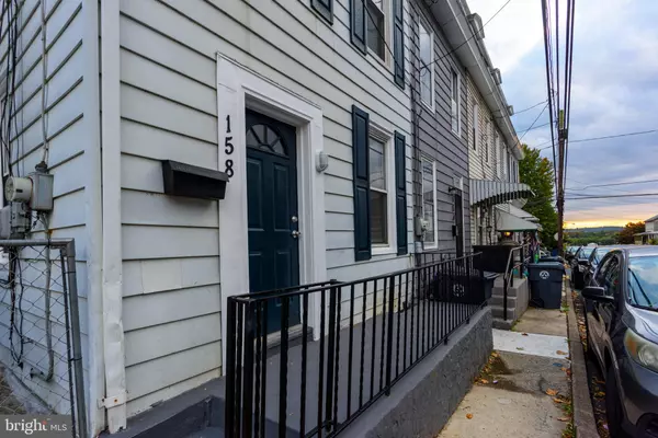 Steelton, PA 17113,158 LINCOLN ST
